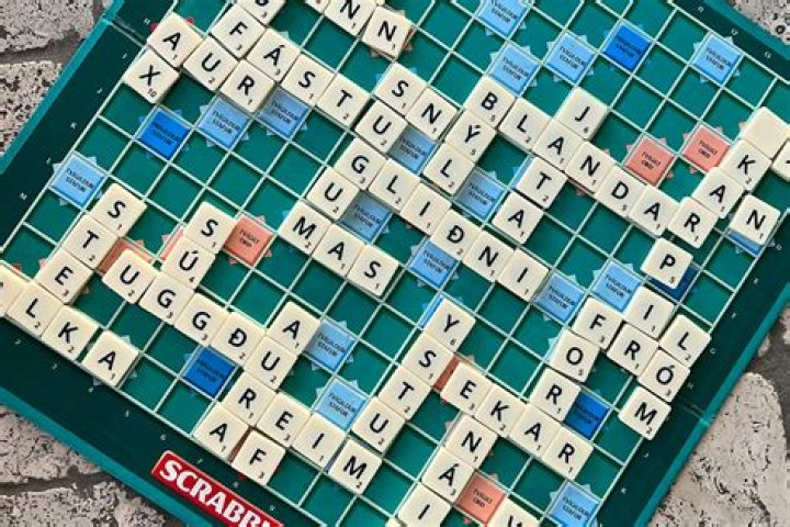 Is flits a scrabble word?